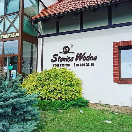 Stanica Wodna * Chmielno